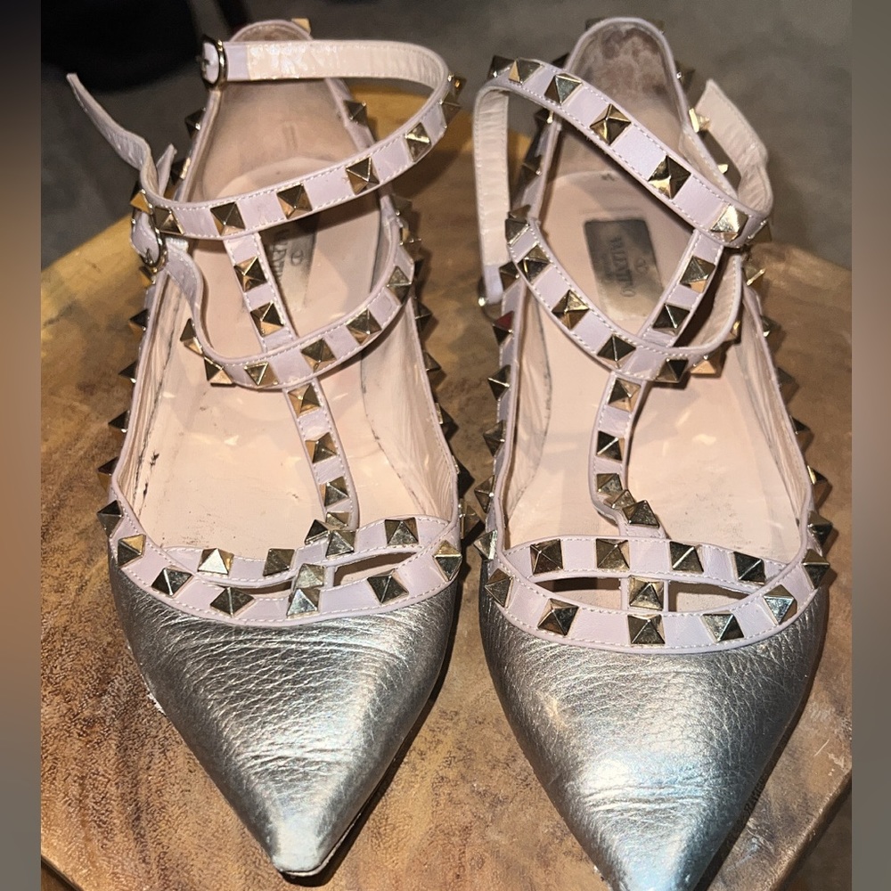 Pre Loved Valentino Flats